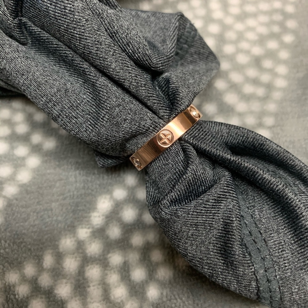 Stainless‎ steel rose gold plated screw ring 9 4mm